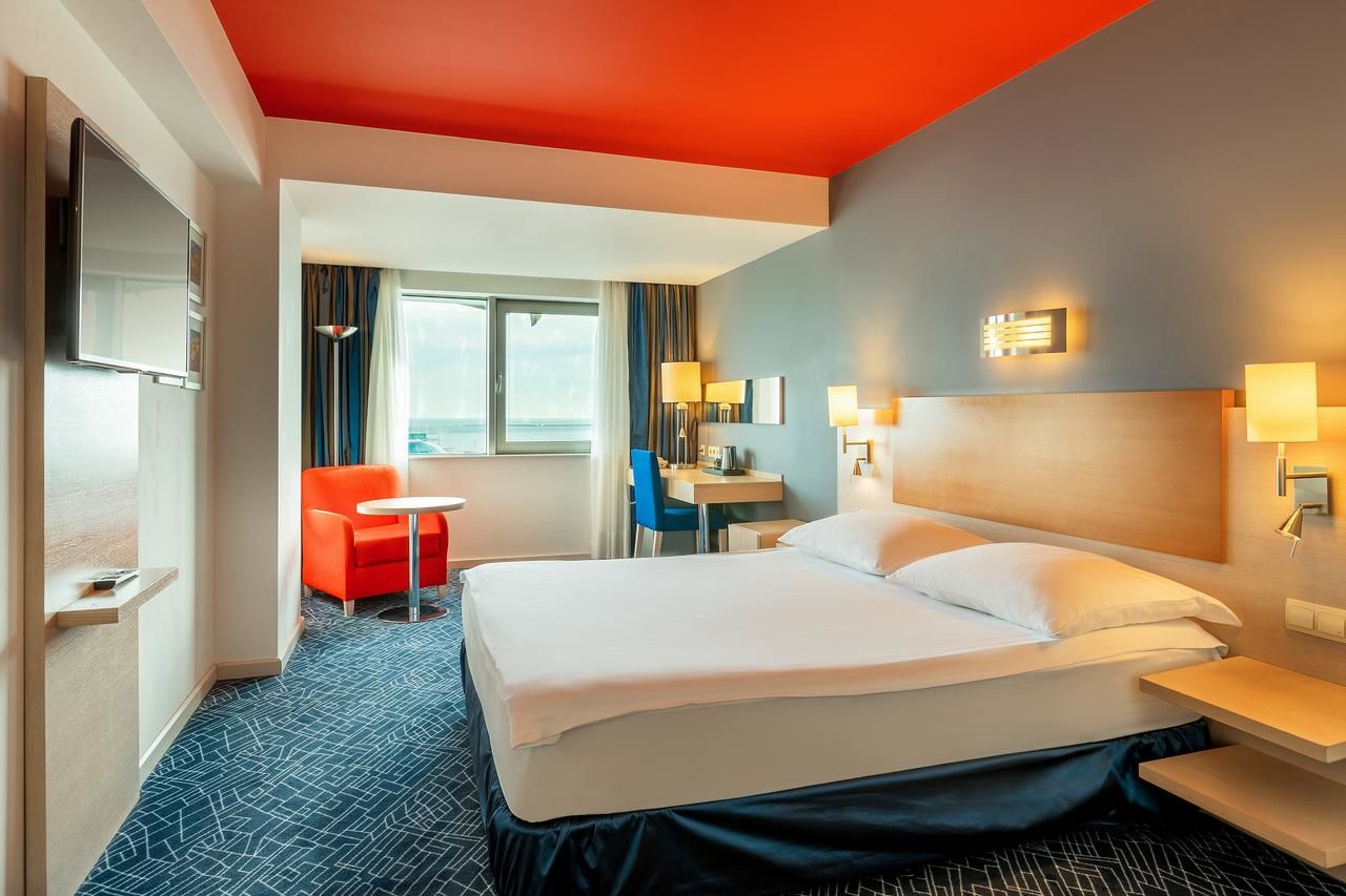 Отель Park Inn by Radisson Baku Hotel Баку-14