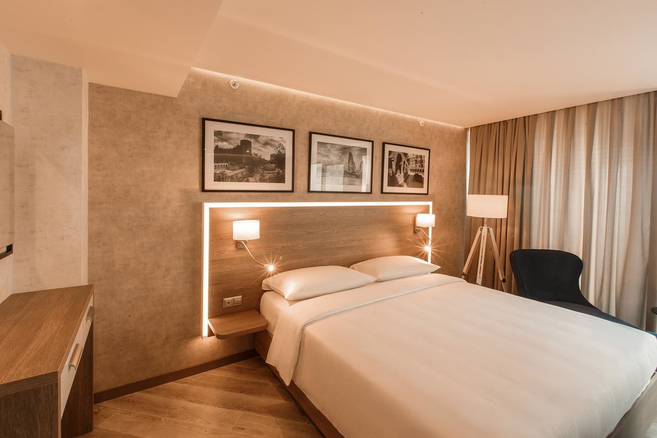 Отель Park Inn by Radisson Baku Hotel Баку