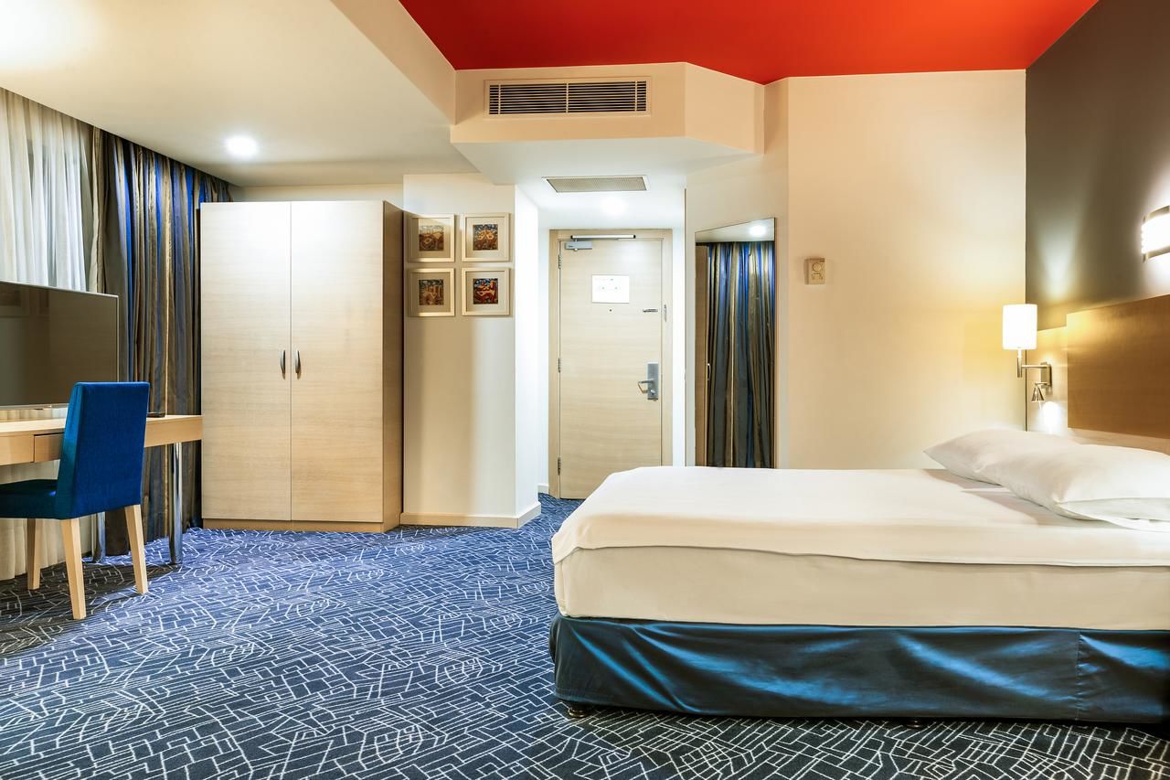 Отель Park Inn by Radisson Baku Hotel Баку