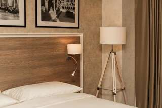 Отель Park Inn by Radisson Baku Hotel Баку Апартаменты с 1 спальней и видом на море-6